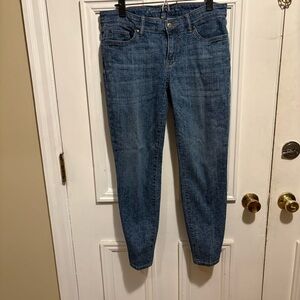 Eddie Bauer Slightly Curvy Skinny  Ankle Jeans -floral pattern size 8